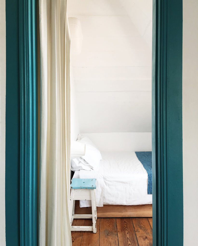 apartment-bedroom