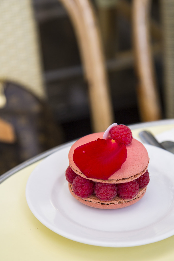 Paris-LeDeuxMagots-Ispahan