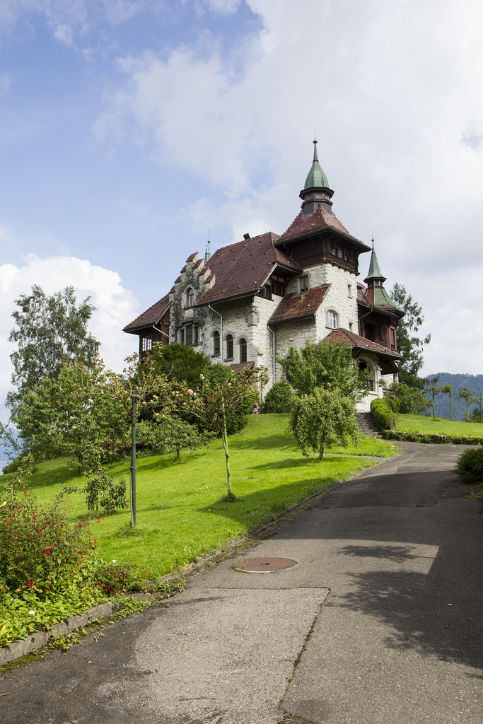 oldhouse