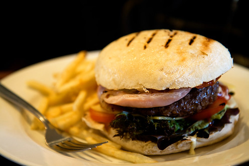 bully hayes kiwi burger