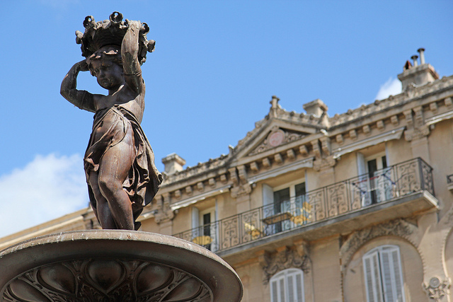 27-cannes-fountain2
