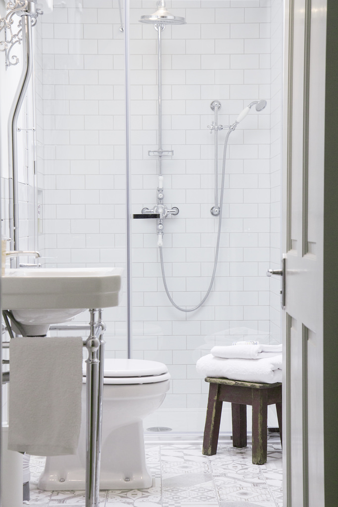 bathroom copy
