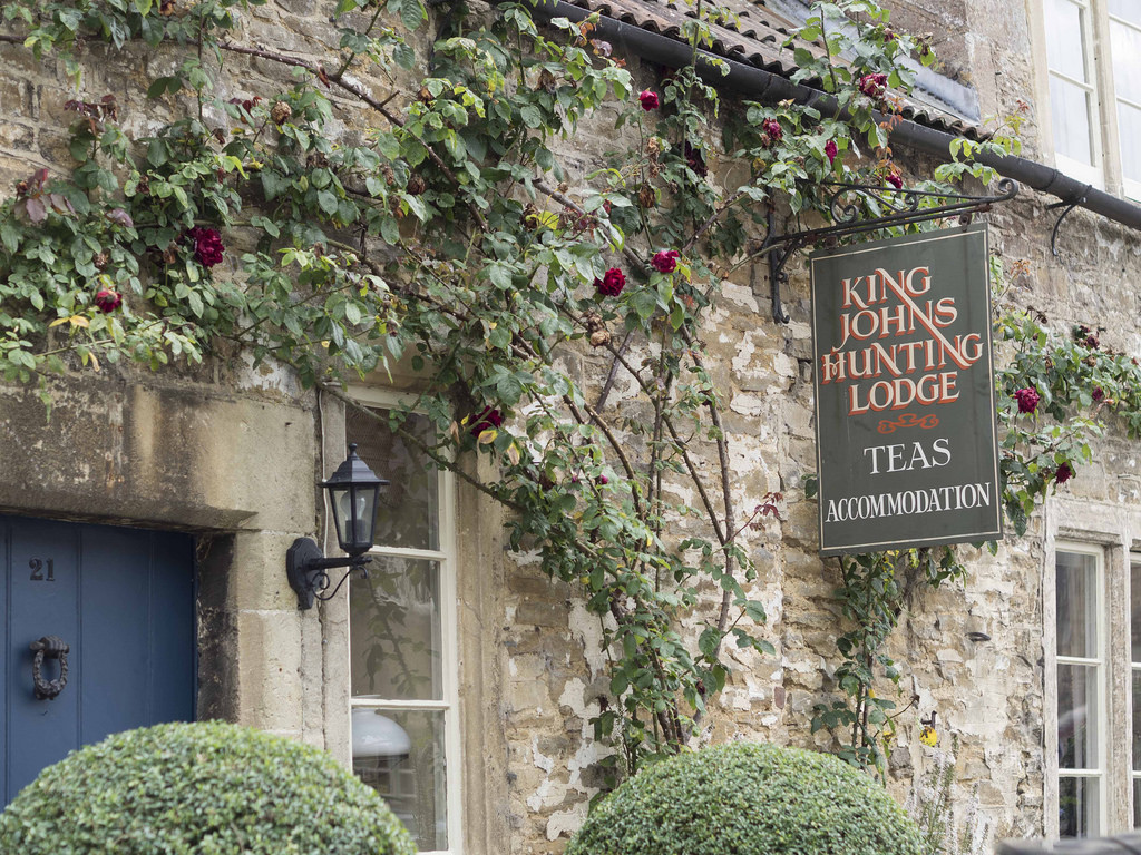 Lacock-village1
