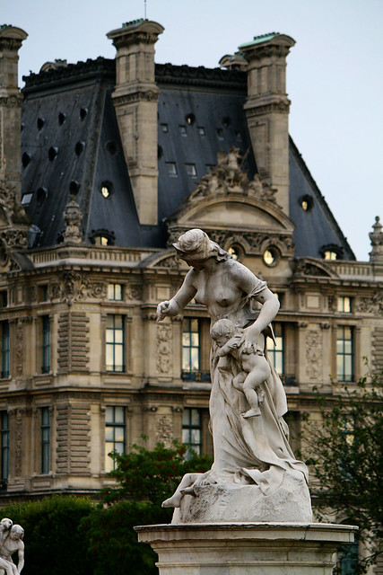 tuileries statues