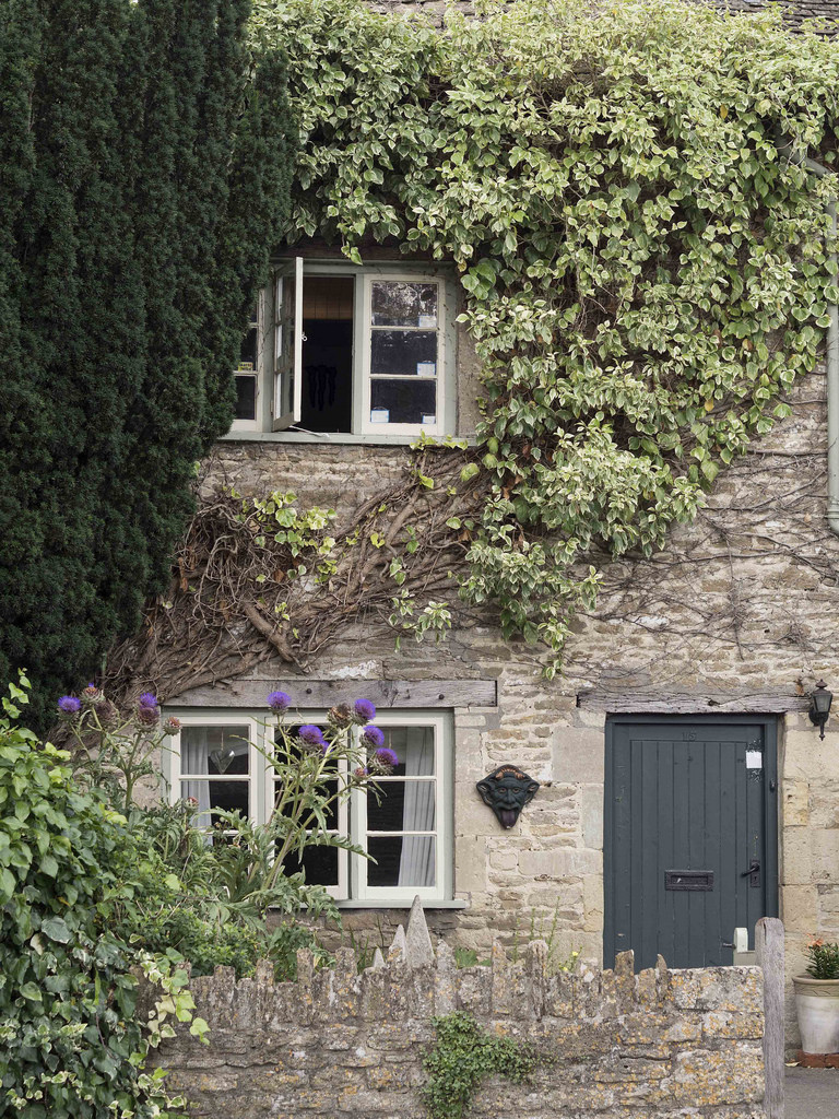 Lacock-village7