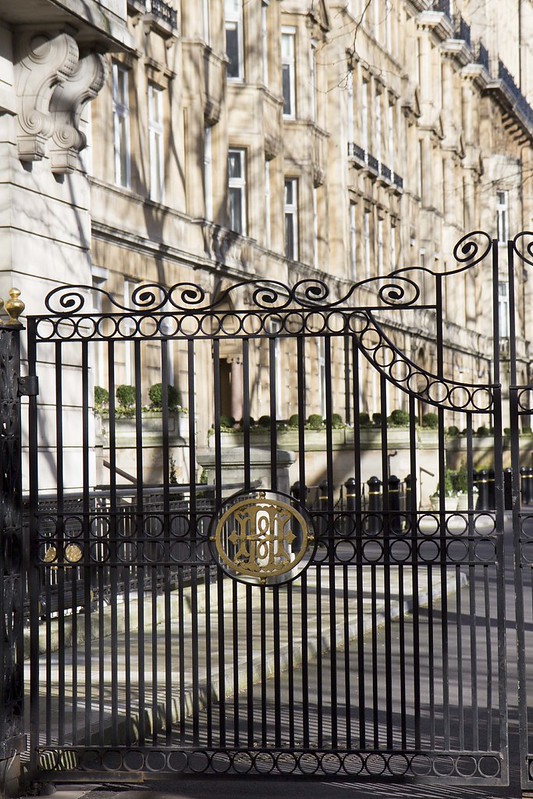 gate